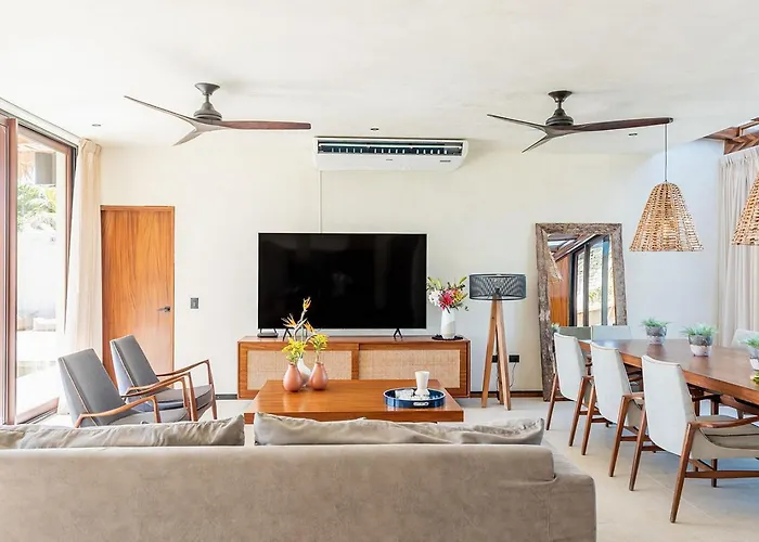 Tankah Bay House 9 *
